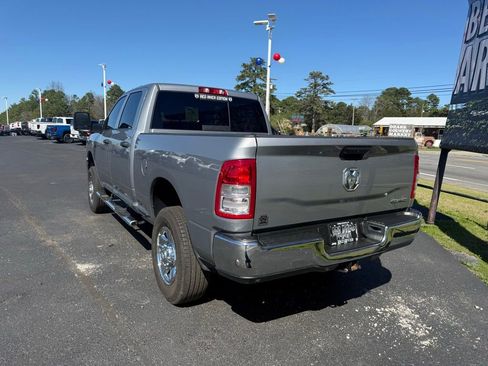 Used 2024 RAM 2500 Tradesman w/ Chrome Appearance Group image 7