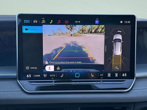 New 2026 Volkswagen Tiguan SE R-Line FWD image 17