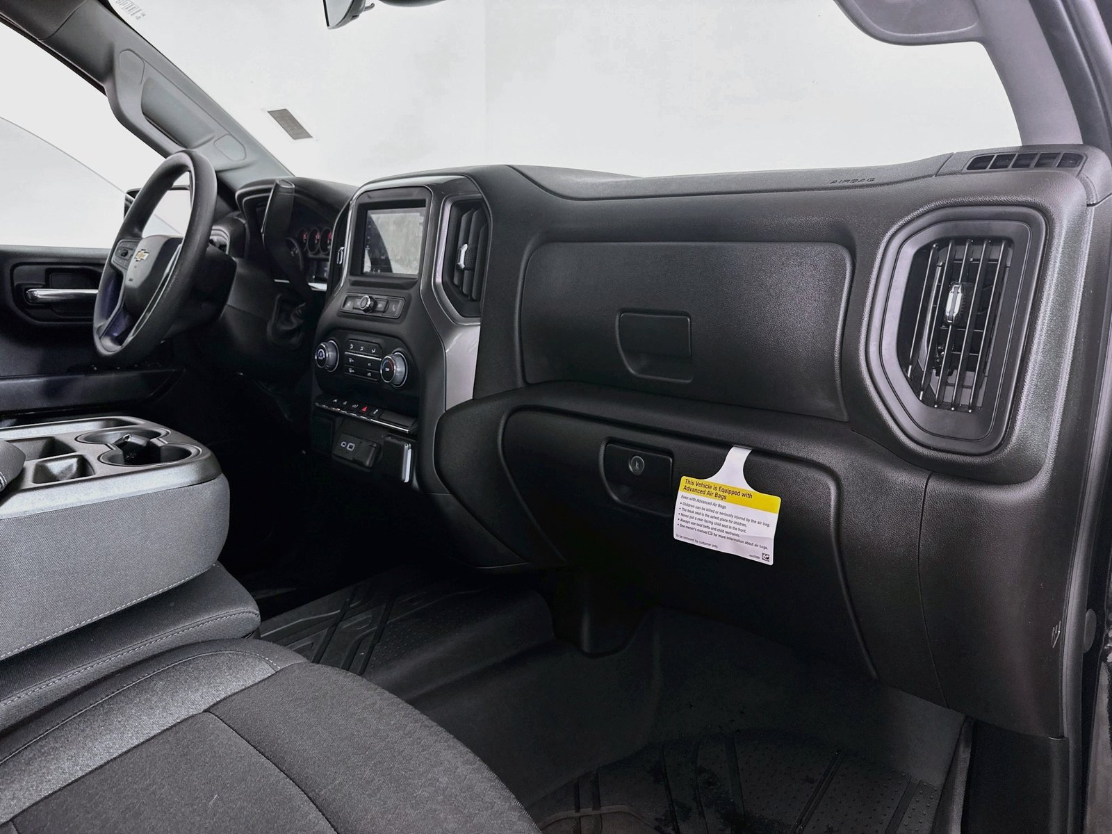 Used 2024 Chevrolet Silverado 1500 Custom w/ Turbomax Blackout Package AWD/4WD image 29