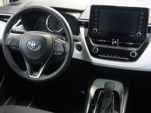 Certified 2022 Toyota Corolla SE image 23