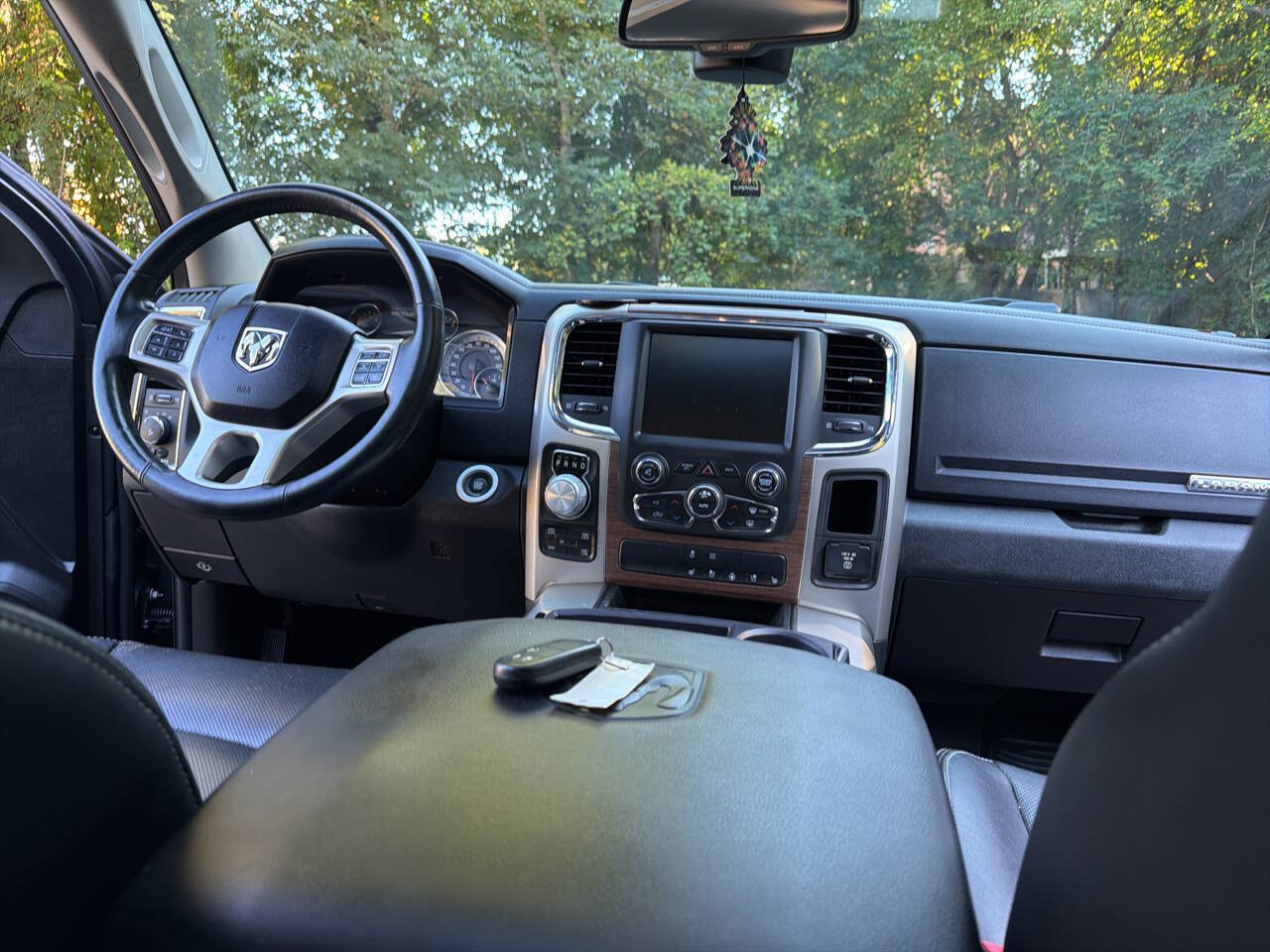 Used 2013 RAM 1500 Laramie w/ Convenience Group AWD/4WD image 22