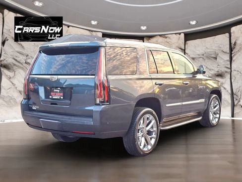 Used 2020 Cadillac Escalade Luxury AWD/4WD image 6
