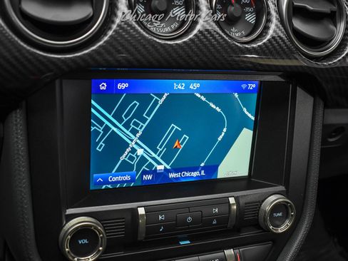 Used 2022 Ford Mustang Shelby GT500 w/ Carbon Fiber Track Pack RWD image 14