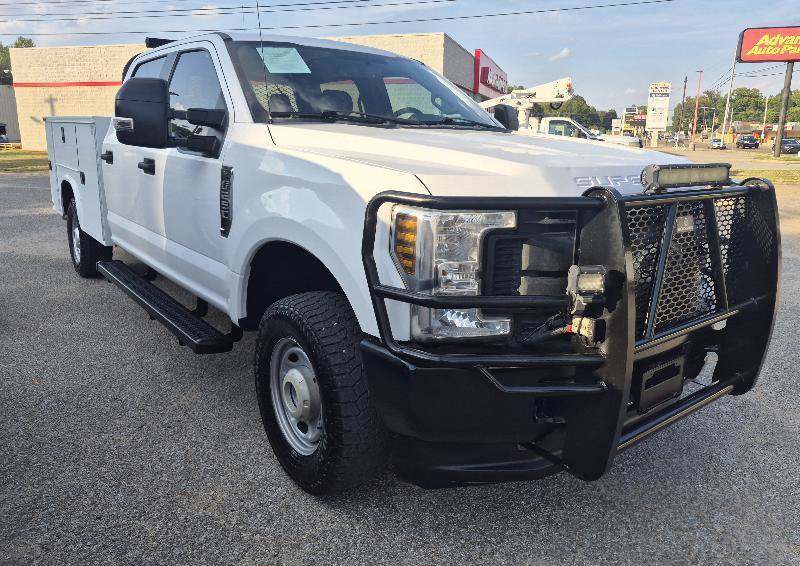 Used 2019 Ford F250 XL w/ Power Equipment Group AWD/4WD image 2