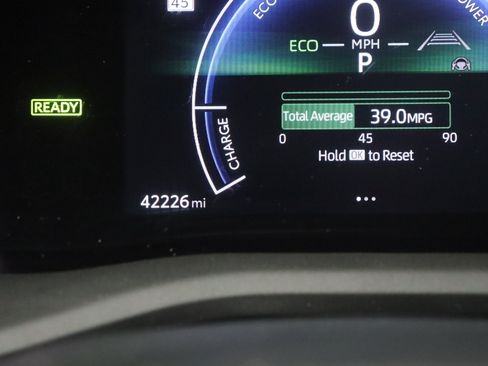 Used 2025 Toyota Camry LE w/ Convenience Package FWD image 40