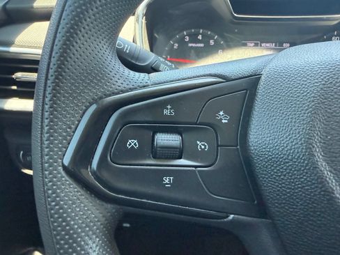 Used 2022 Chevrolet TrailBlazer LT w/ Convenience Package FWD image 18