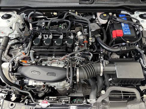Certified 2024 Honda Civic EX-L image 8