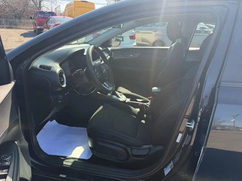 Used 2021 Kia Forte LXS FWD image 25