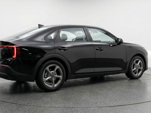 Used 2025 Kia K4 FWD image 9