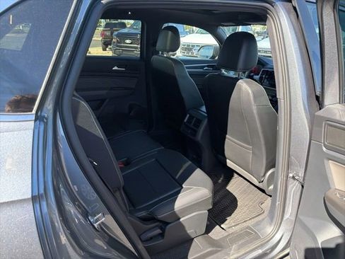 Used 2022 Volkswagen Atlas Cross Sport SEL AWD/4WD image 25