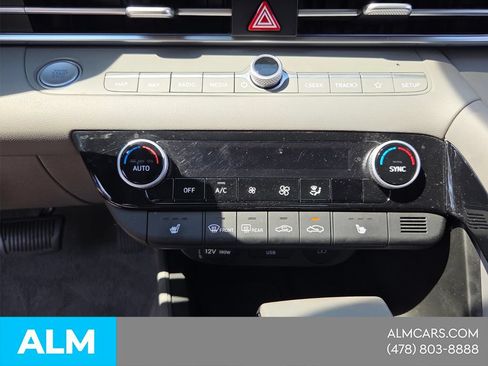 Used 2024 Hyundai Elantra SEL w/ Convenience Package FWD image 22