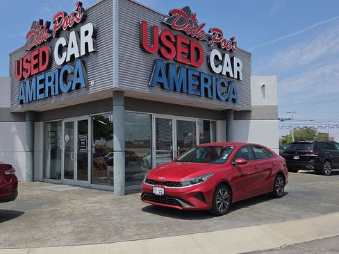 Used 2024 Kia Forte LXS FWD image 1