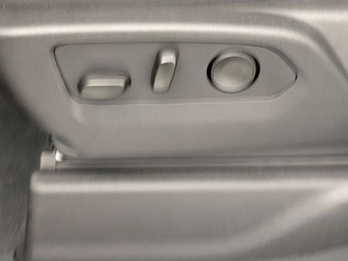 Certified 2025 Chevrolet Silverado 2500 Custom w/ Custom Value Package image 14