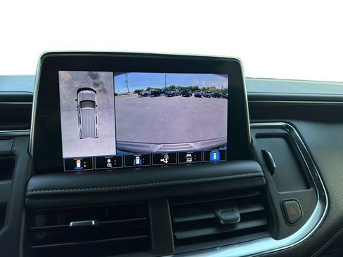 Used 2021 Chevrolet Suburban Premier w/ Premium Package RWD image 33