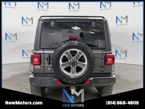 Used 2020 Jeep Wrangler Unlimited Sahara w/ LED Lighting Group AWD/4WD image 4