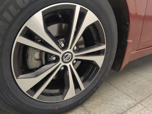 Used 2022 Nissan Sentra SV w/ All-Weather Package FWD image 31