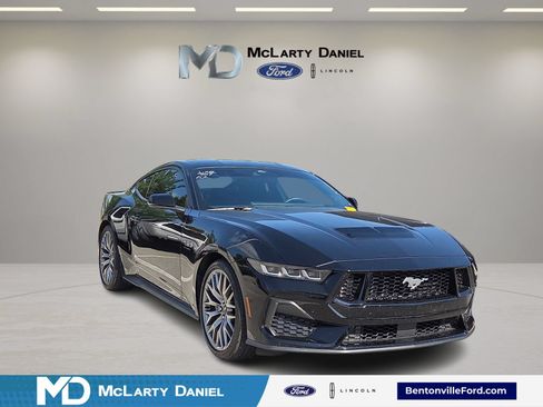 Used 2024 Ford Mustang GT Premium RWD image 1