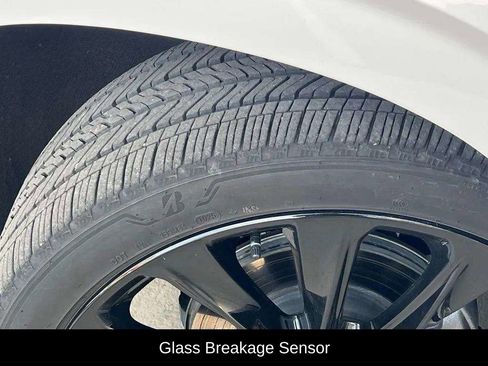 Used 2025 Cadillac Escalade Sport Platinum w/ LPO, ONYX Package image 35