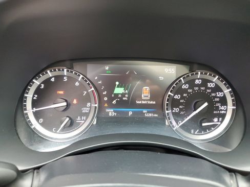 Used 2022 Toyota Highlander XLE AWD/4WD image 24