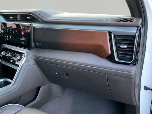 Used 2024 GMC Sierra 1500 Denali w/ Denali Reserve Package image 18