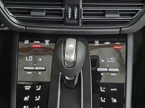 New 2026 Porsche Macan AWD/4WD image 19