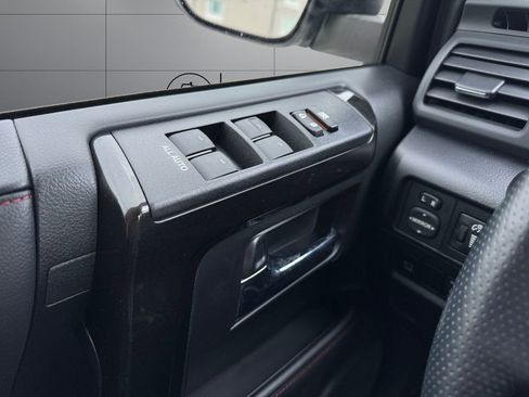 Used 2024 Toyota 4Runner TRD Off-Road Premium w/ Off Road Premium Plus Package AWD/4WD image 11