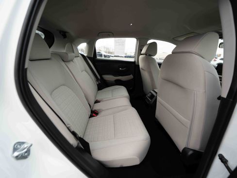 Used 2025 Honda HR-V LX image 25