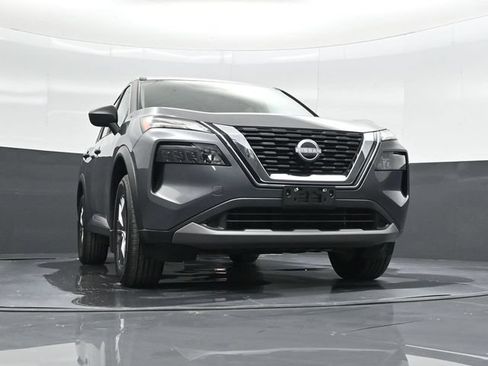 Used 2023 Nissan Rogue S AWD/4WD image 49