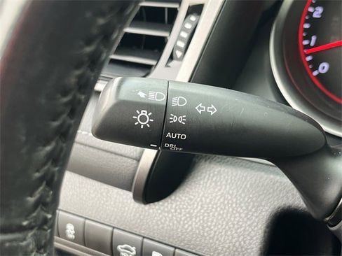 Used 2022 Toyota Camry XSE image 25