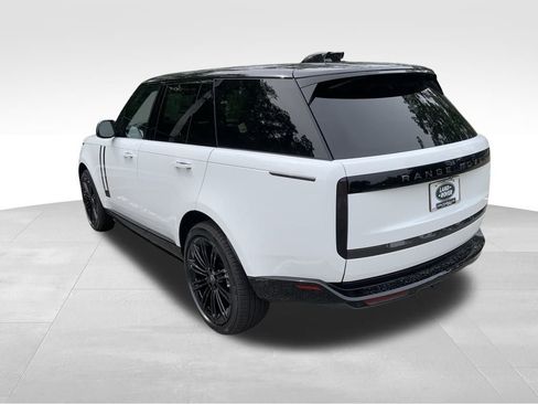 New 2025 Land Rover Range Rover SE image 6