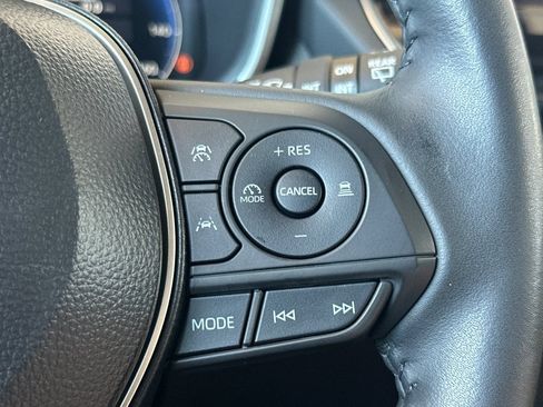 Used 2026 Toyota Corolla Cross XLE w/ Convenience Package FWD image 28