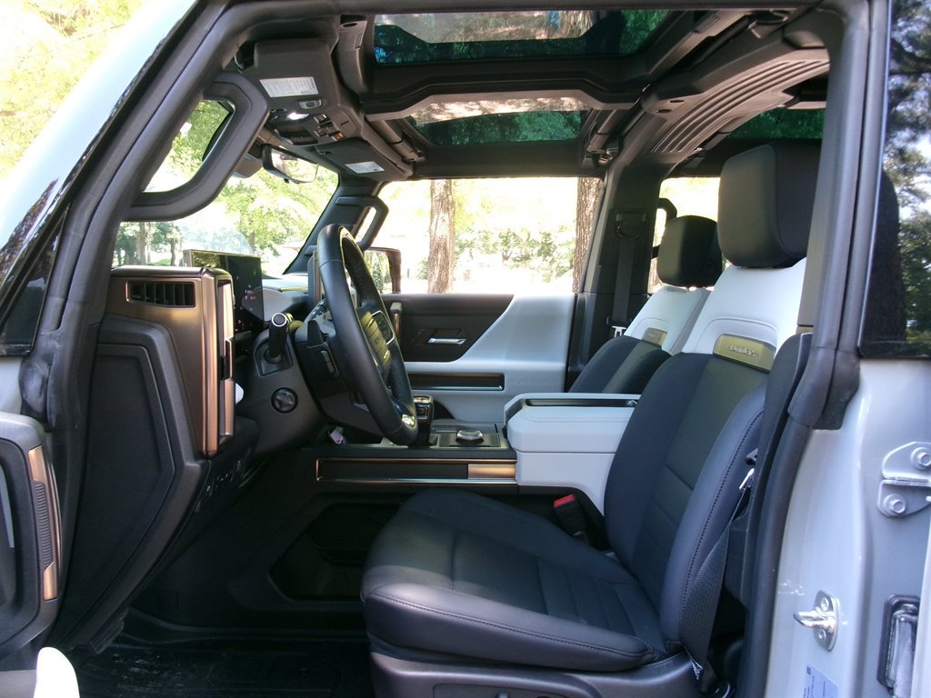 Used 2024 GMC Hummer EV 2X AWD/4WD image 12