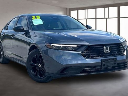 Used 2025 Honda Accord SE image 3