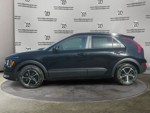 New 2026 Kia Niro EX FWD image 2