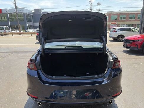 Used 2020 MAZDA MAZDA3 AWD Sedan w/ Preferred Package image 23