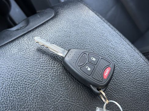 Used 2015 Jeep Wrangler Unlimited Sahara image 27