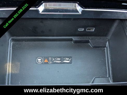 Used 2025 GMC Yukon Denali image 33