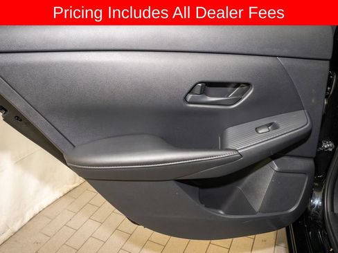 Used 2025 Nissan Sentra S FWD image 8