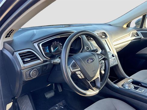 Used 2019 Ford Fusion S FWD image 9
