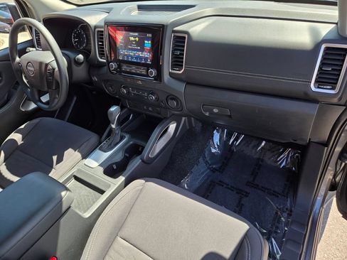 Used 2022 Nissan Frontier SV RWD image 19