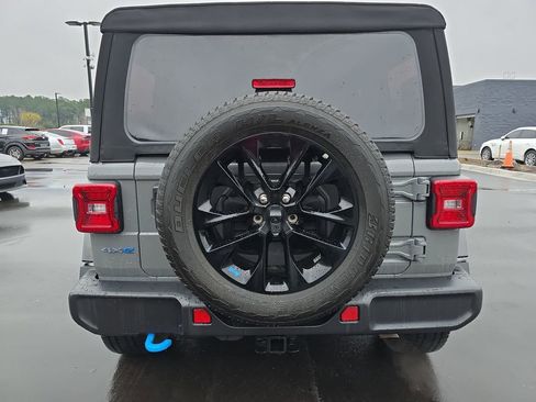 Used 2023 Jeep Wrangler Unlimited Sahara image 15