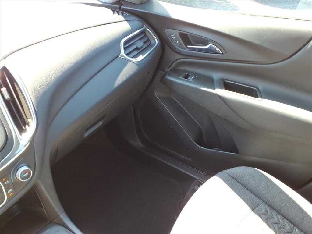 Used 2023 Chevrolet Equinox LT AWD/4WD image 34