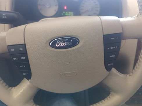 Used 2006 Ford Freestyle Limited image 19