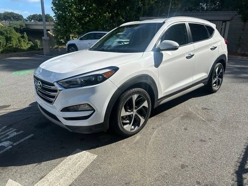 Used 2018 Hyundai Tucson Limited w/ Cargo Package FWD image 3