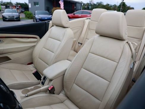 Used 2012 Volkswagen Eos Executive image 6