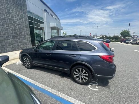 Used 2015 Subaru Outback 2.5i Limited w/ Protection Package #2 AWD/4WD image 11