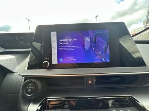 Used 2023 Toyota Prius LE FWD image 22