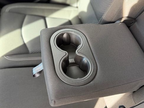 Used 2022 GMC Terrain SLE w/ Driver Convenience Package image 7