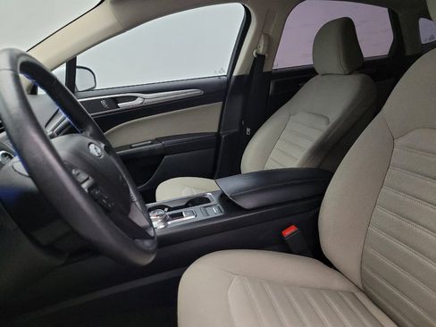Used 2020 Ford Fusion S FWD image 17