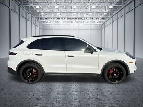 Used 2019 Porsche Cayenne AWD/4WD image 6